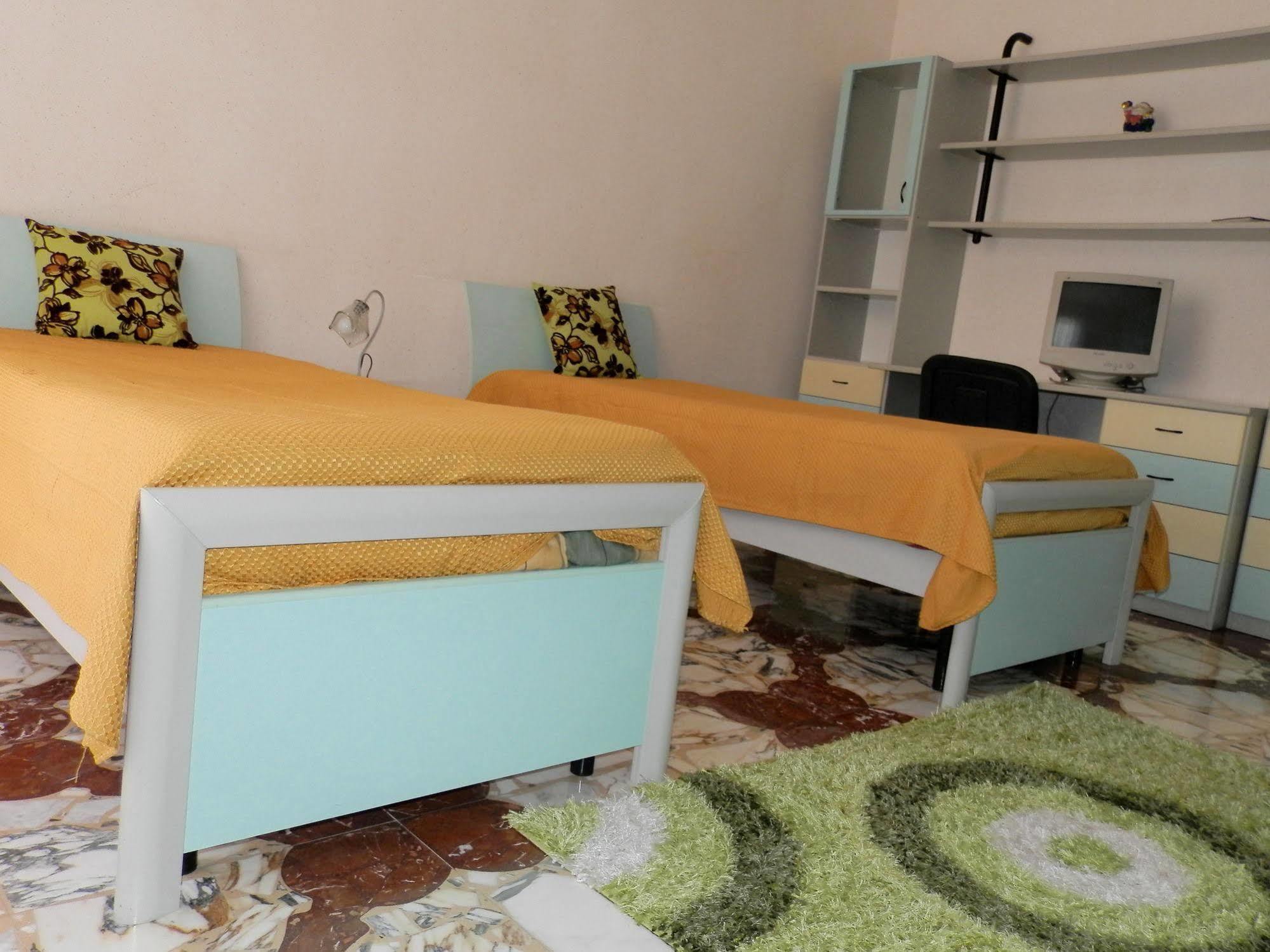Il Giardino Delle Calendule B&B Solarino ภายนอก รูปภาพ