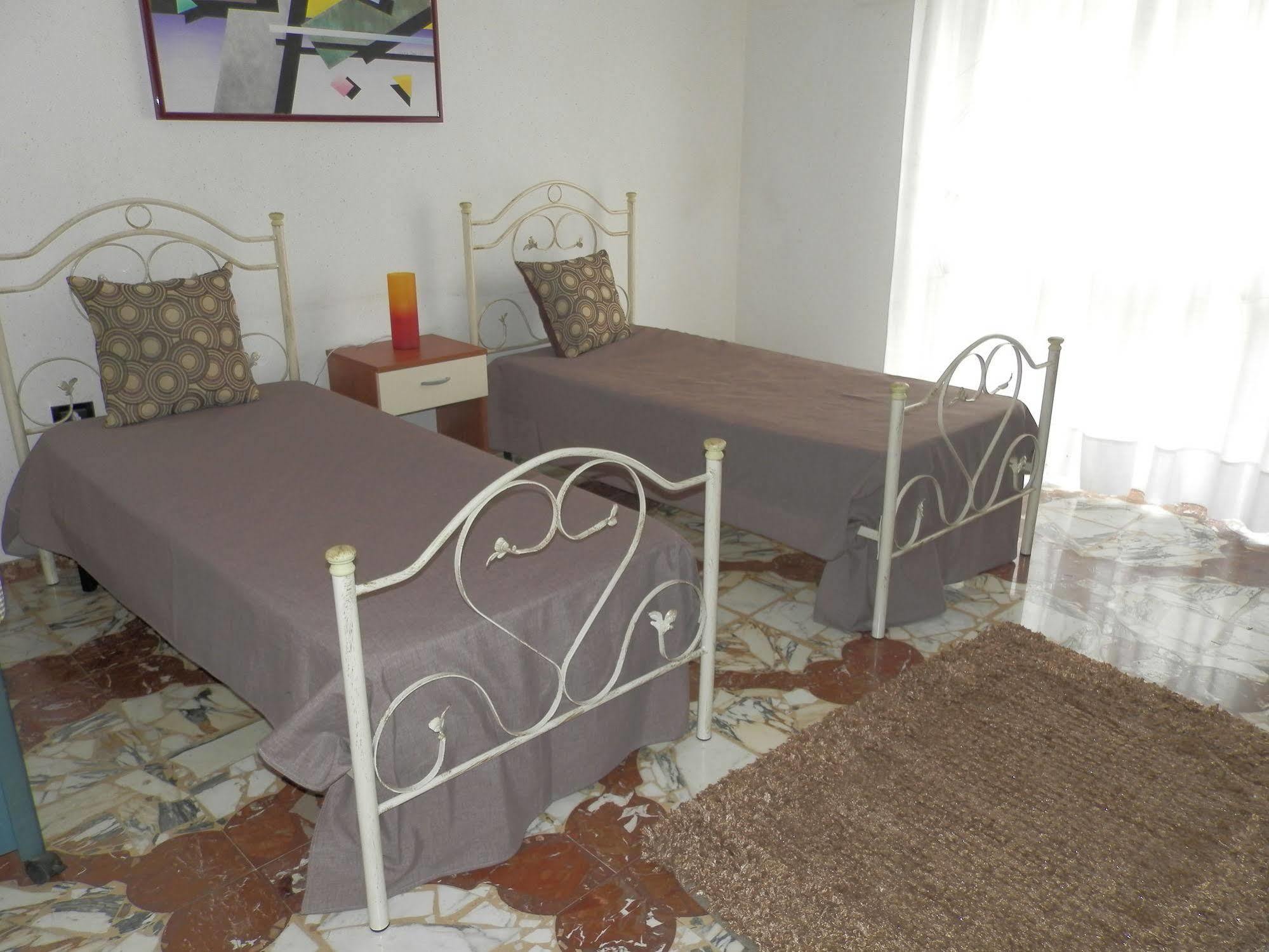Il Giardino Delle Calendule B&B Solarino ภายนอก รูปภาพ