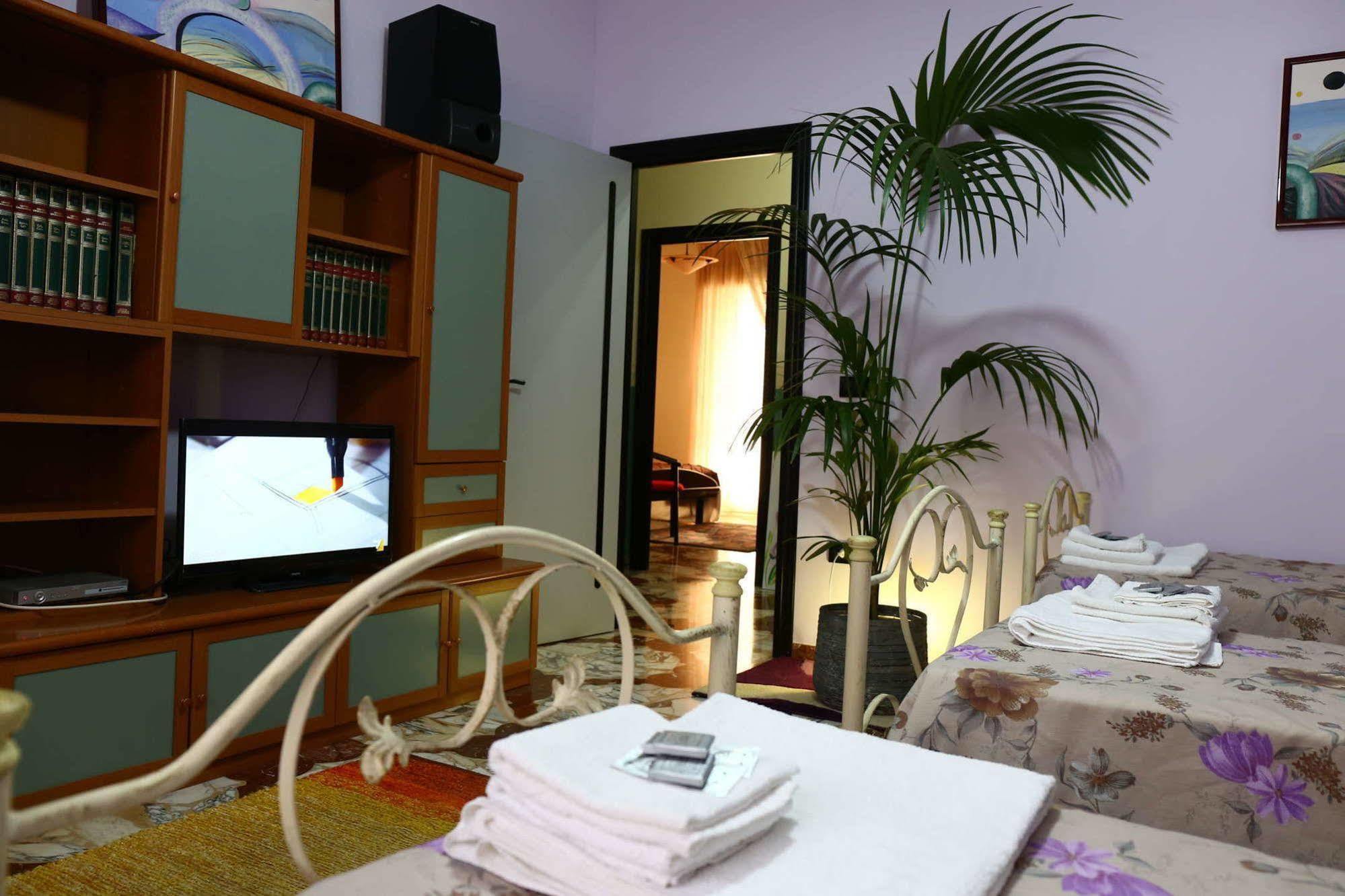 Il Giardino Delle Calendule B&B Solarino ภายนอก รูปภาพ