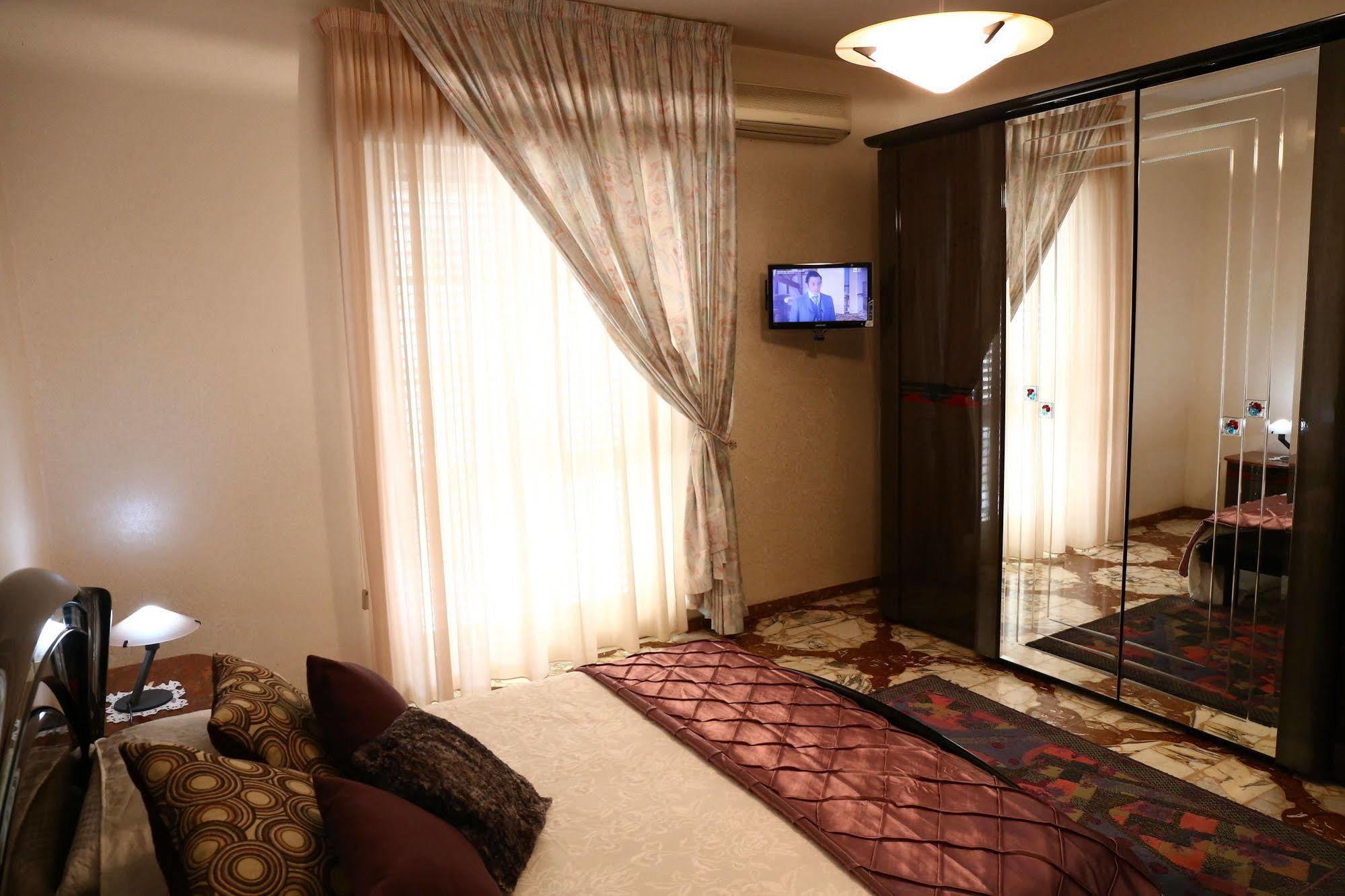 Il Giardino Delle Calendule B&B Solarino ภายนอก รูปภาพ
