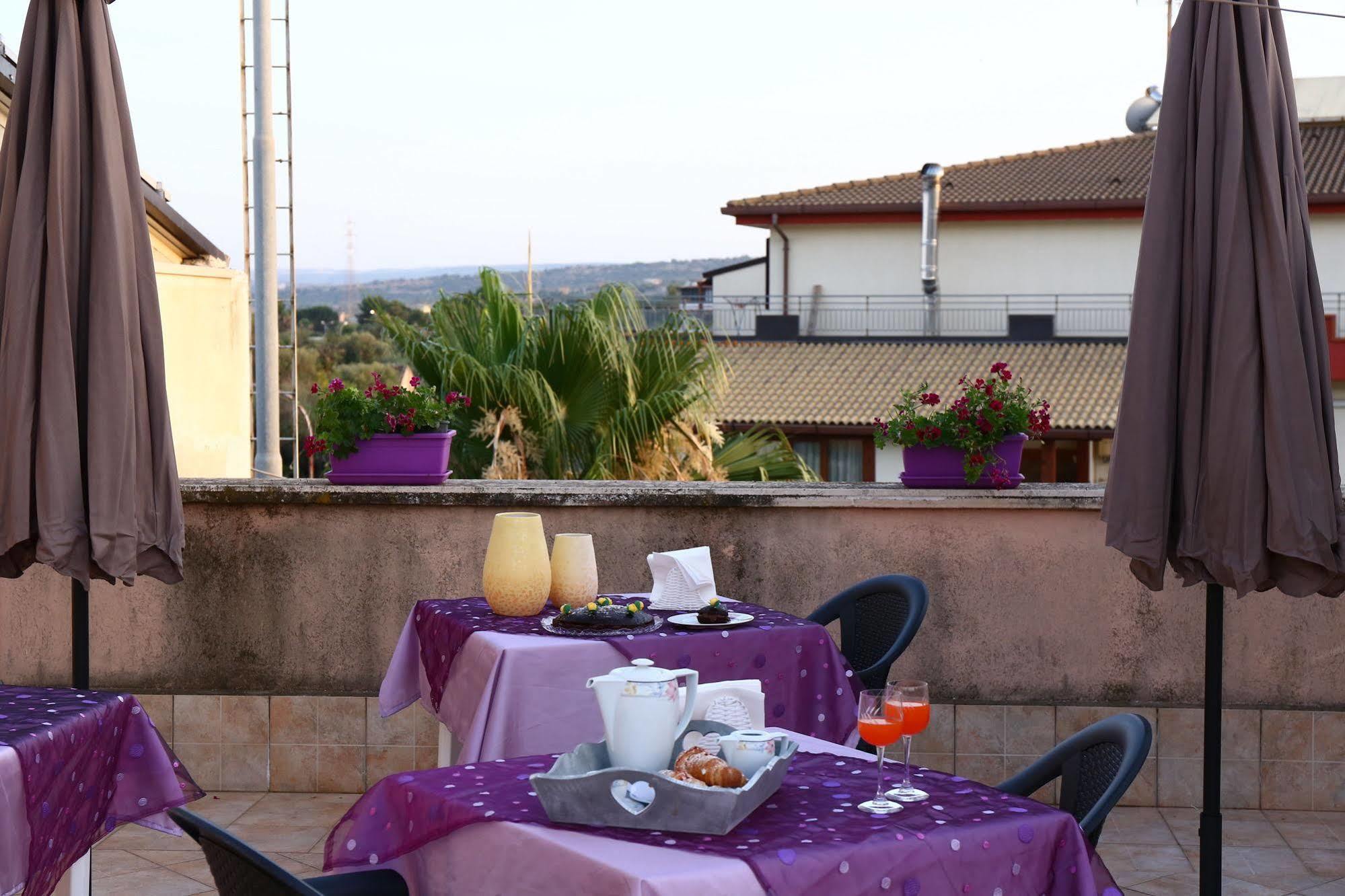 Il Giardino Delle Calendule B&B Solarino ภายนอก รูปภาพ